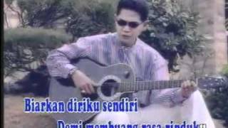 Download lagu YouTube - Ada dia di antara kita by obbie messakh.mp4 mp3 Download lagu YouTube - Ada dia di antara kita by obbie messakh.mp4 mp3