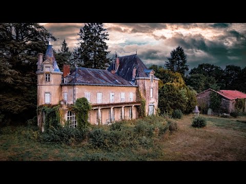 ABANDONED 1600’s Mansion With EVERYTHING Left Inside ~ Frozen In Time