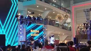 Mahal Kita Pramis By Banda ni Kleggy live Performance at Ayala Malls Glorietta