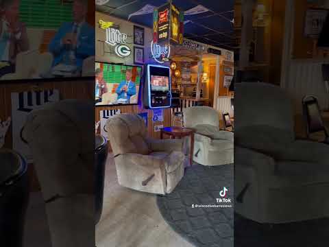 Roxie's Bar and Grill Video Review