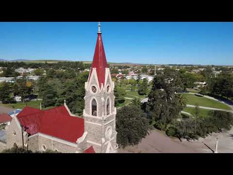 Tornquist – Vuelo sobre la Plaza Ernesto Tornquist (Drone)