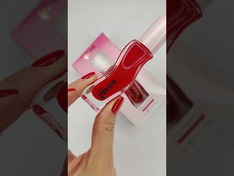 Масло для губ Gisou Honey Infused Lip Oil Strawberry Sorbet 8ml - фото 1 - id-p2192405960