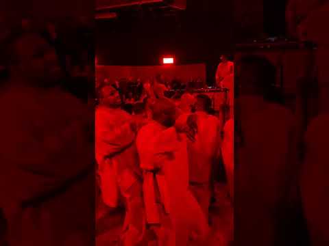 Sunday Service Choir performs gospel version of "The Box" by Roddy Ricch