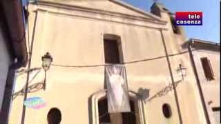preview picture of video 'Belvedere Marittimo: la chiesa del Crocifisso è pericolante, chiusa al culto'