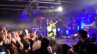 Knorkator - Stumpen macht Stage Diving Purzelbaum - Ludwigs