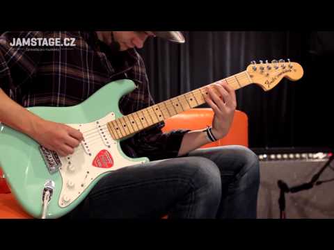 Видео-обзор товара Электрогитара Fender American Special Stratocaster MN Olympic White