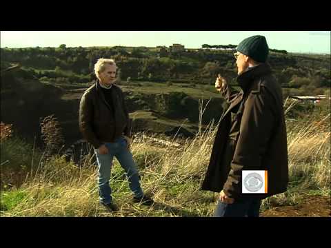 Rome dumps trash near historic landmark