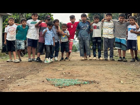 Types of children playing balls in Guatemala 🇬🇹