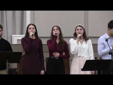 Un grup de Tineri...