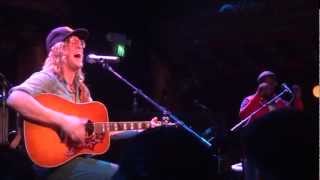 Allen Stone - The Bed I Made (acoustic) - live in SF 10/22/12