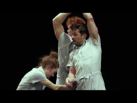 Berlin Circus Festival: "Concrete" Knot on hands (NL)