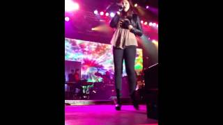 Alyssa Reid- Mistress Claus Live