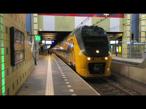Treinen op station Rotterdam Blaak (6-11-22)