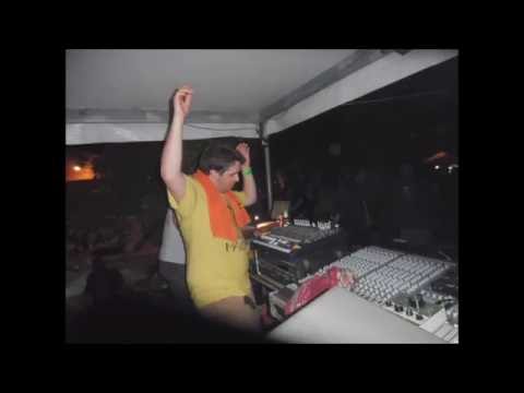 lil second cut from Mahom session   i just try take a mic without voice as always