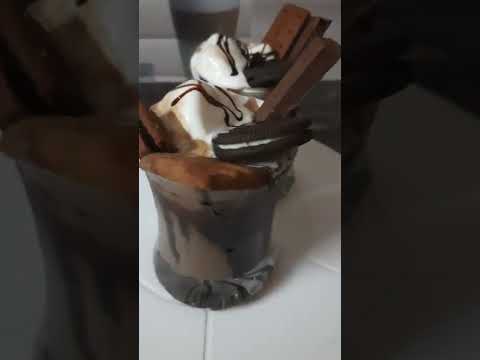 Fully Loaded Yummy Chocolate Milkshake