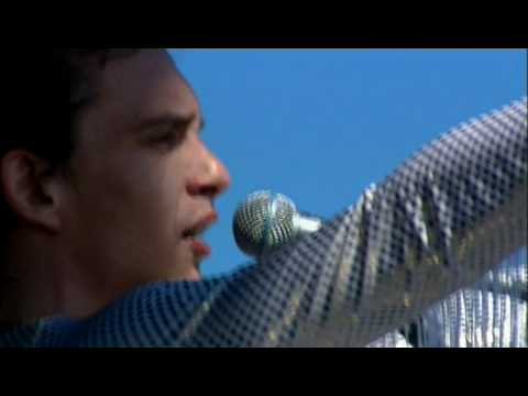 The Darkness - I Believe In A Thing Called Love (Live at Knebworth '03)