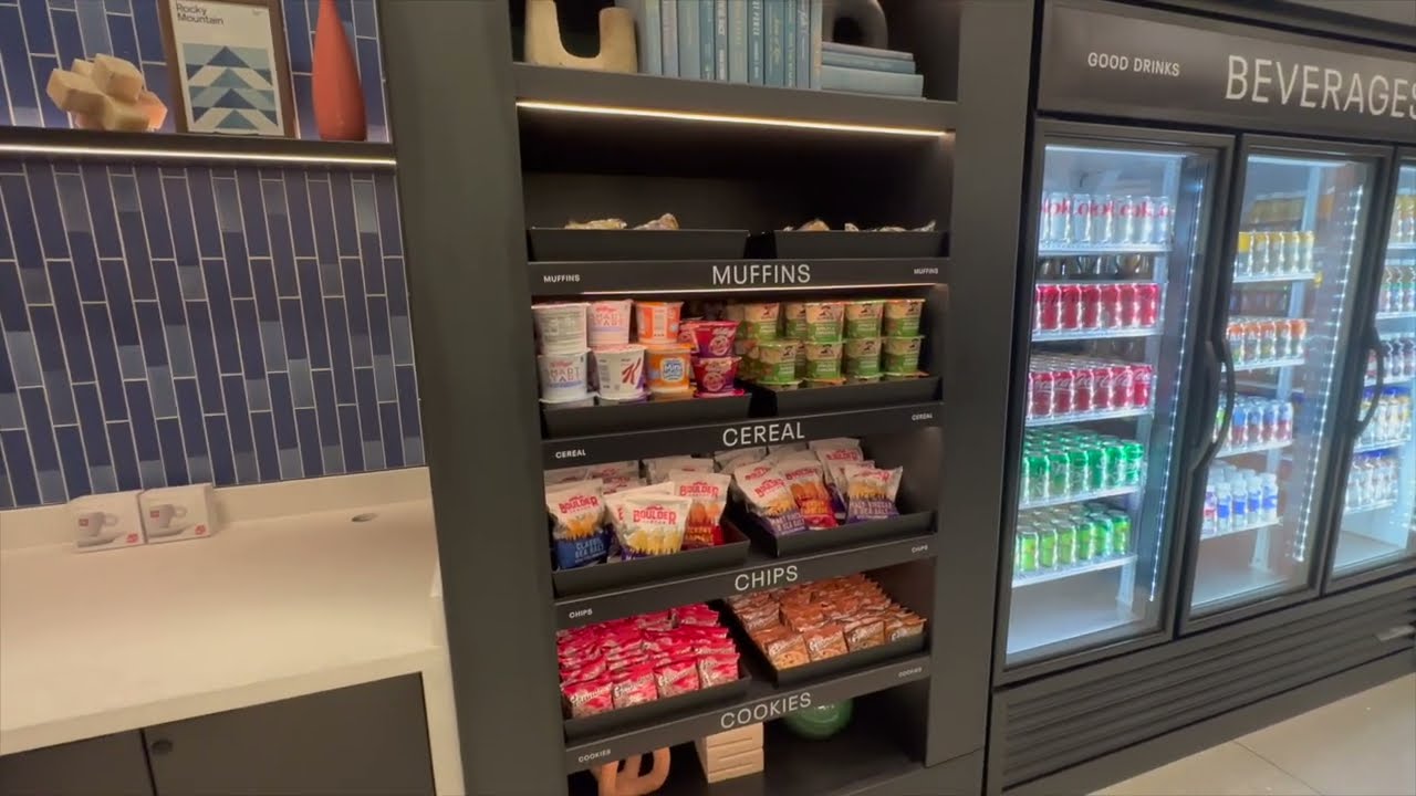 United Airlines United Club thumbnail