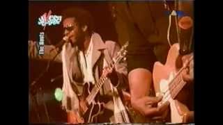 The Roots 3/23/03 Koln, Germany @ E-Werk (PRO SHOT with AUDIO UPGRADE)