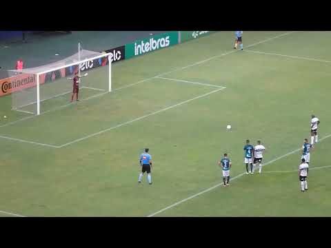 Copa do Brasil 2020: Jonathan (Manaus FC) defende pênalti de Sassá, do Coritiba