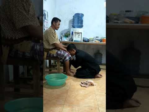 Sungkem kepada orang tua PSHT Tulungagung,pusat MADIUN