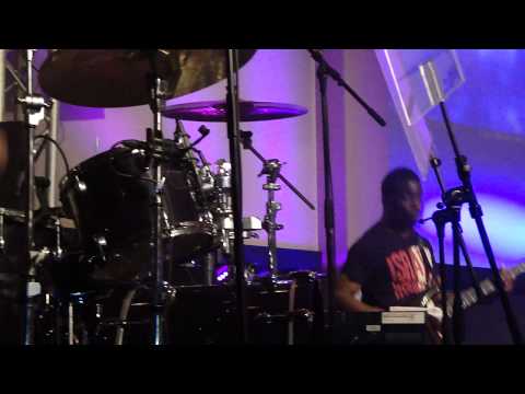 Isreal & New Breed Feat. Thaddeus Tribbet in Concert @ Schiphol Rijk