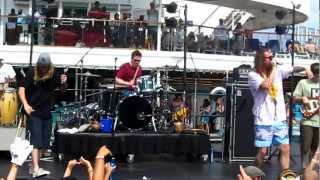 The Dirty Heads - Mongo Push (Live from the 311 Cruise 5/13/12) HD