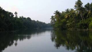 preview picture of video 'VEMBANAD LAKE VIEWS 223 by www.sabukeralam.blogspot.com'