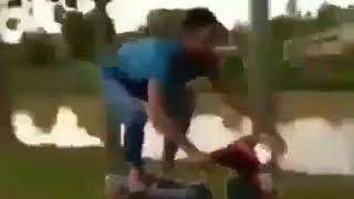 Download lagu Aksi freestyle motor gagal 😂😂😂😂😂 mp3 Download lagu Aksi freestyle motor gagal 😂😂😂😂😂 mp3