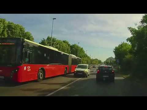 Preticanje autobusa preko pune linije - Skojevsko naselje - Beograd, Rakovica, ul. Kneza Višeslava