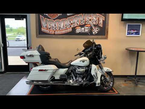 2017 Harley-Davidson Electra Glide Ultra Limited at Vandervest Harley-Davidson, Green Bay, WI 54303