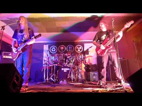 Mahoganyo - Mahoganyo - Studna (live)