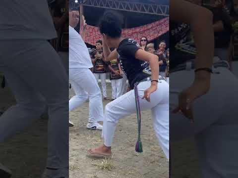 Instrutora Lua e Monitor Paraíba #capoeira #capoeiraregional #artebrasilcapoeira #lua #muquem #luta