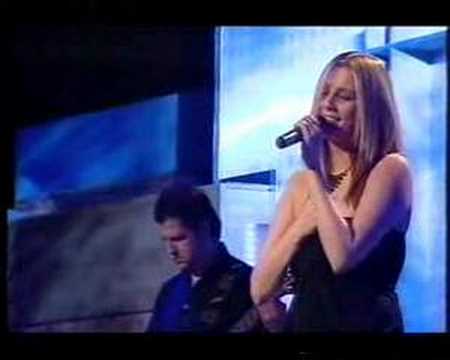 ELIN FFLUR SINGING 'ANGEL'