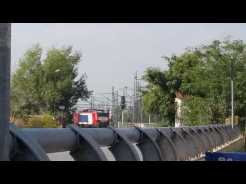 ADTRANZ 220 005 manouvres at Larissa's freight center (Mezourlo).(1)