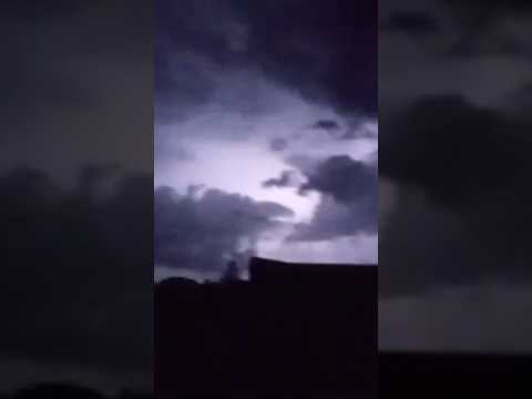 temporal atingir a cidade de Angatuba ⛈️⚡⛈️⚡