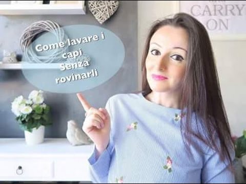 Decolorazione di pelle per mezzo di carbonato di sodio Fungo su un corpo come un posto di pigmentary