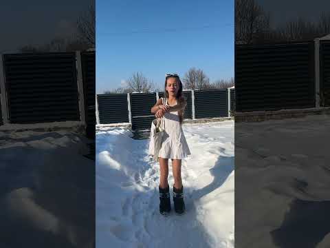 Se poartă vara☀️😂🌨️ #snow #meme #funny #vara #anto #trend#winter #2025 #shorts #new