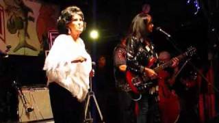 Wanda Jackson &amp; Rosie Flores   Let&#39;s Have a Party 2009 HQ