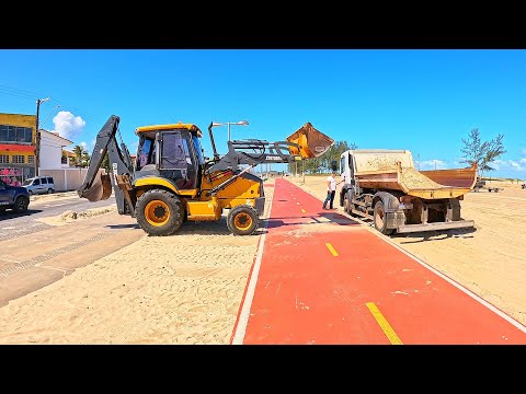 ILHA COMPRIDA: PREFEITURA REALIZA OPERAÇÃO DE LIMPEZA DA AREIA DA ORLA!