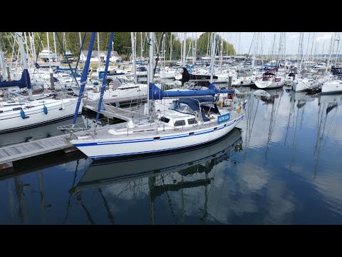 Oyster 435 aft cabin ketch