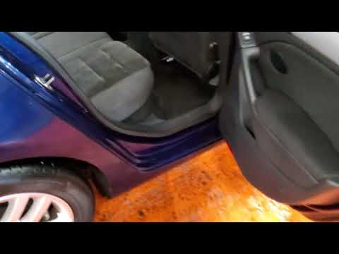 Volkswagen Golf 2010 - Image 2