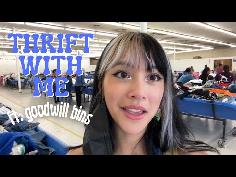 THRIFT WITH ME @ 7 AM!! Y2K thrifting vlog ft. the Goodwill Bins!!