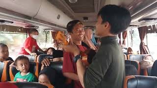 Download lagu PENGAMEN ANYER ✓ JADI PERHATIAN BOCIL KARENA SHOLAWAT HEHE mp3