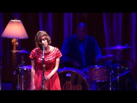 Hugh Laurie - The Weed Smoker's Dream with Gaby Moreno [Live in Warsaw]