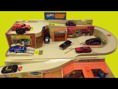 1979 Hot Wheels Service Center Sto & Go Playset - Unboxing and Demonstration