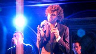 Over My Shoulder, Mika &amp; King&#39;s Singers @ Little Noise Sessions, Union Chapel