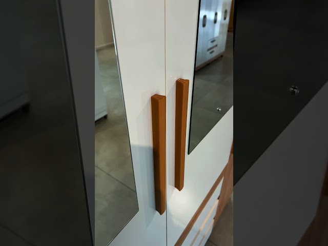 Guarda-Roupa Casal Capelli 4 Portas 6 Gavetas com Espelho Cinamomo/Off White - Pnr Móveis