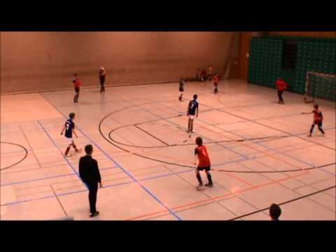 Tura Harksheide 2  gegen TuS Holstein 1:1 - Fussball-Hallenturnier Norderstedt 10.2.2013