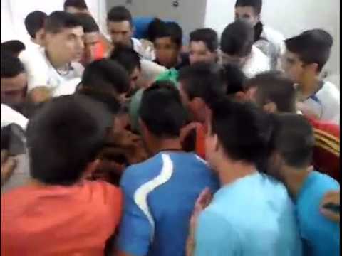 Esto es lo que pasó en el vestuario del TENISCA CADETE antes de enfrentarse al Mensajero