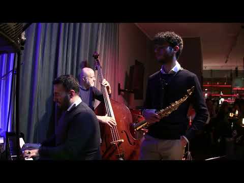 Alessandro Laura Quartet - Manhã de Carnaval (L. Bonfà, A. Maria)